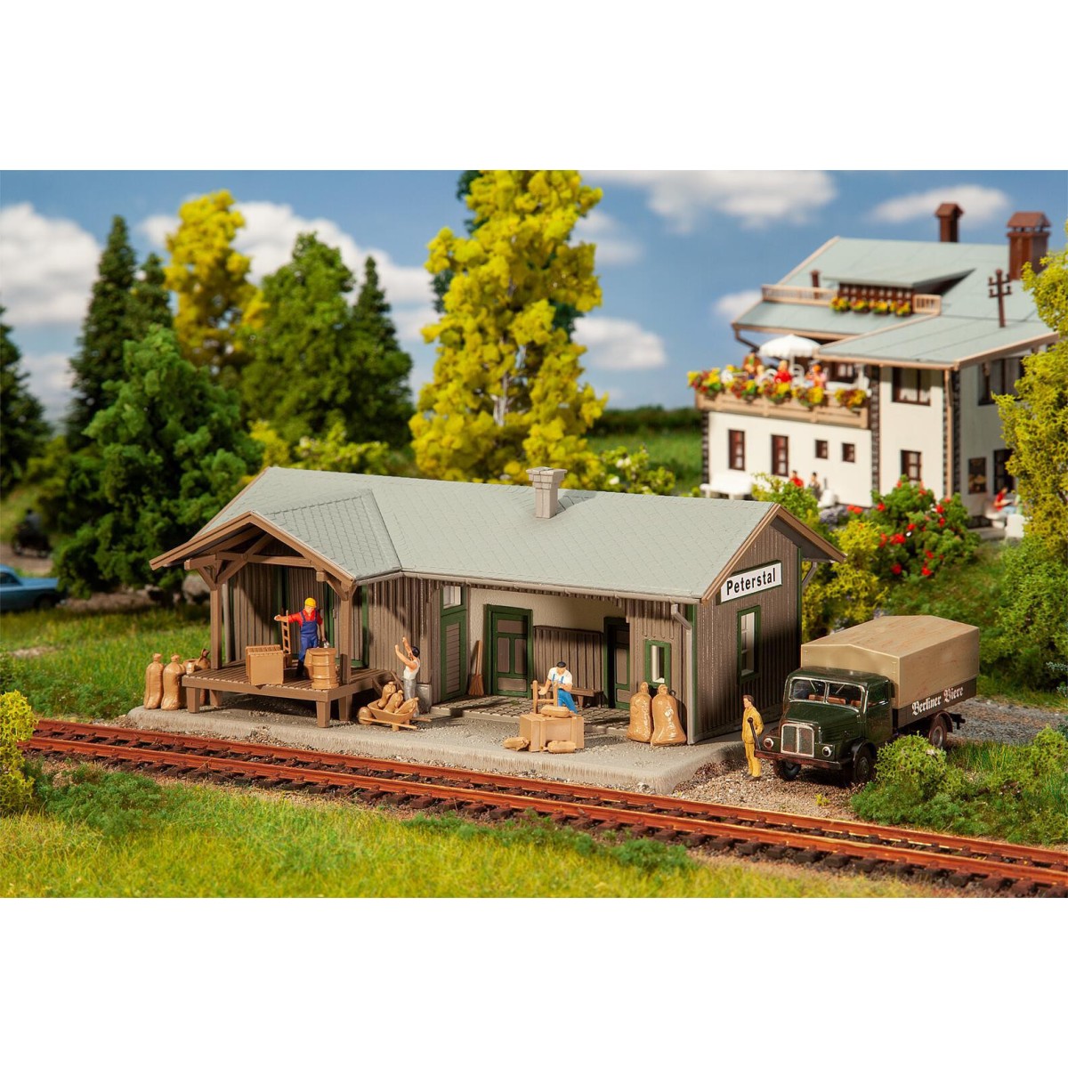 Faller 131394 Model Kit, Peterstal Station - Faller_131394