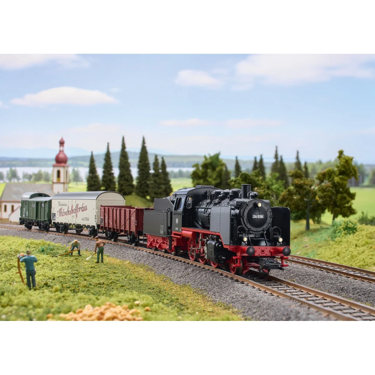 Marklin 29469 Starter Set BR 24 Steam Freight Train, DB, Digital So...