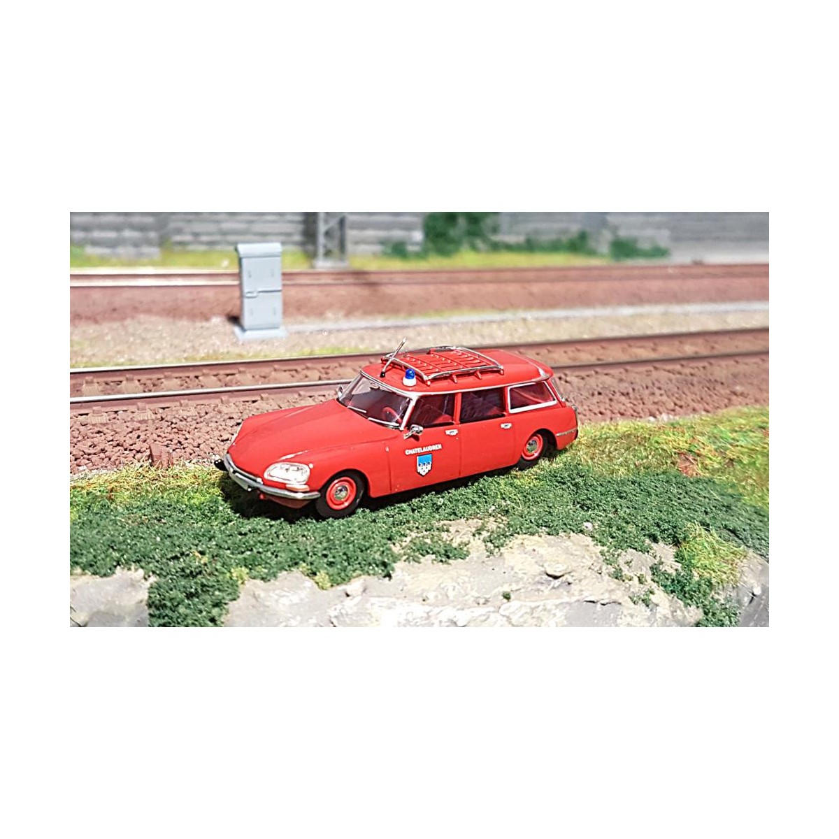 Sai 2882 Citroën DS station wagon 1968, Châtelaudren firefighters -...