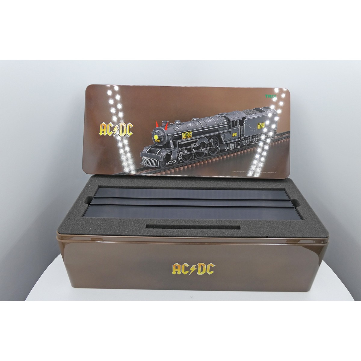 Marklin 39966 Steam locomotive with separate tender "Black Ice", AC...