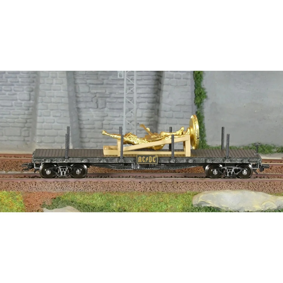 Marklin 48837 Wagon plat "Stiff Upper Lip", AC/DC Marklin Marklin_48837 - 2