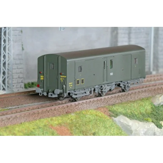 MW_105-Models World 105 Wagon fourgon 3 essieux, PLM, Dd2, Vert 301, ep.IIIc-d, feux fin de convoi