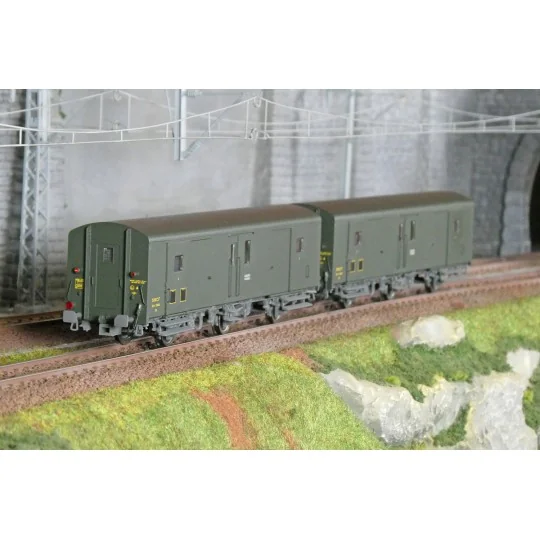 MW_106-Models World 106 Set of 2 three-axle baggage cars, PLM, Dd2, Green 301, ep.IIIc-d , end-of-train lights