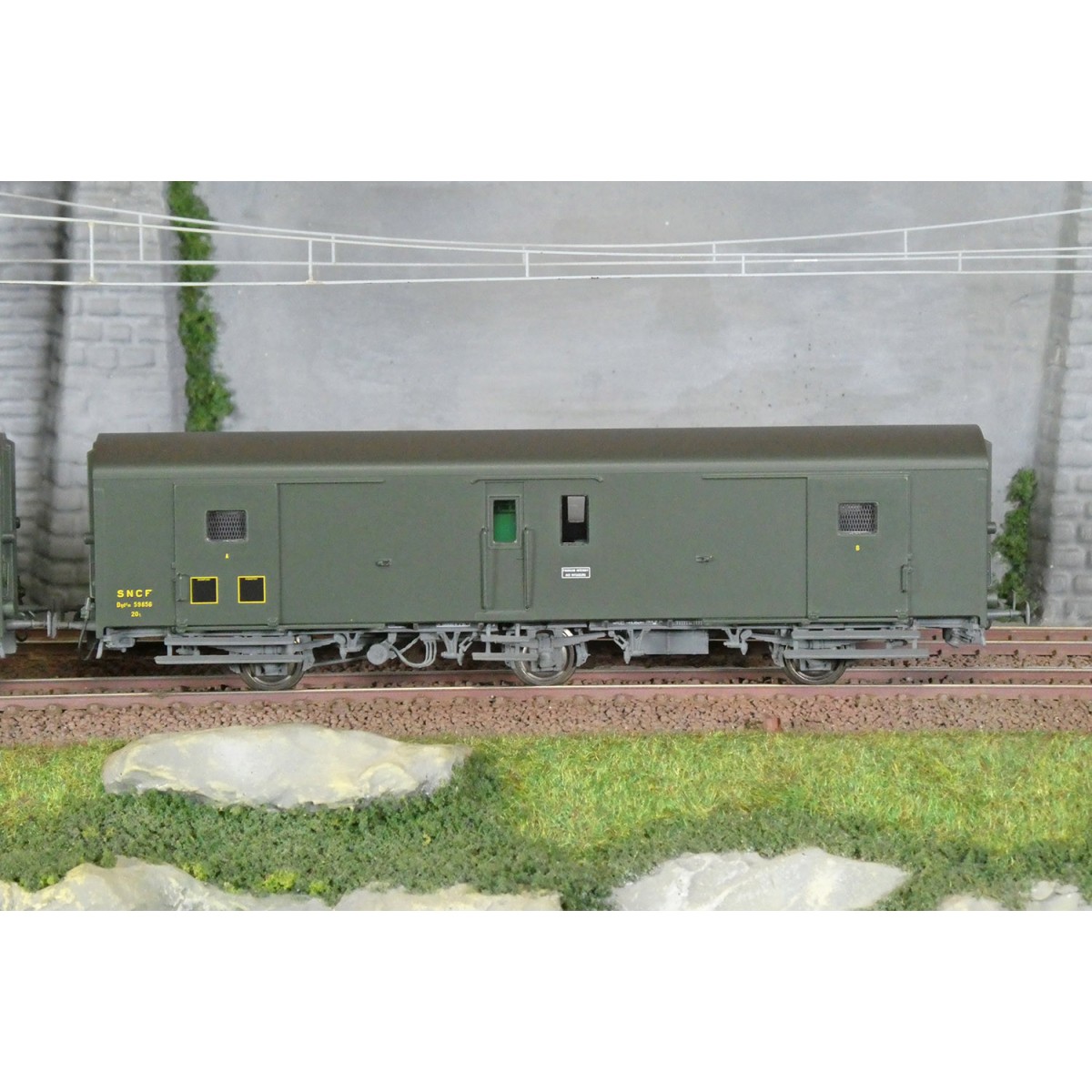 Models World 106 Set de 2 wagons fourgon 3 essieux, PLM, Dd2, Vert 301, ep.IIIc-d, feux fin de convoi Models World MW_106 - 3