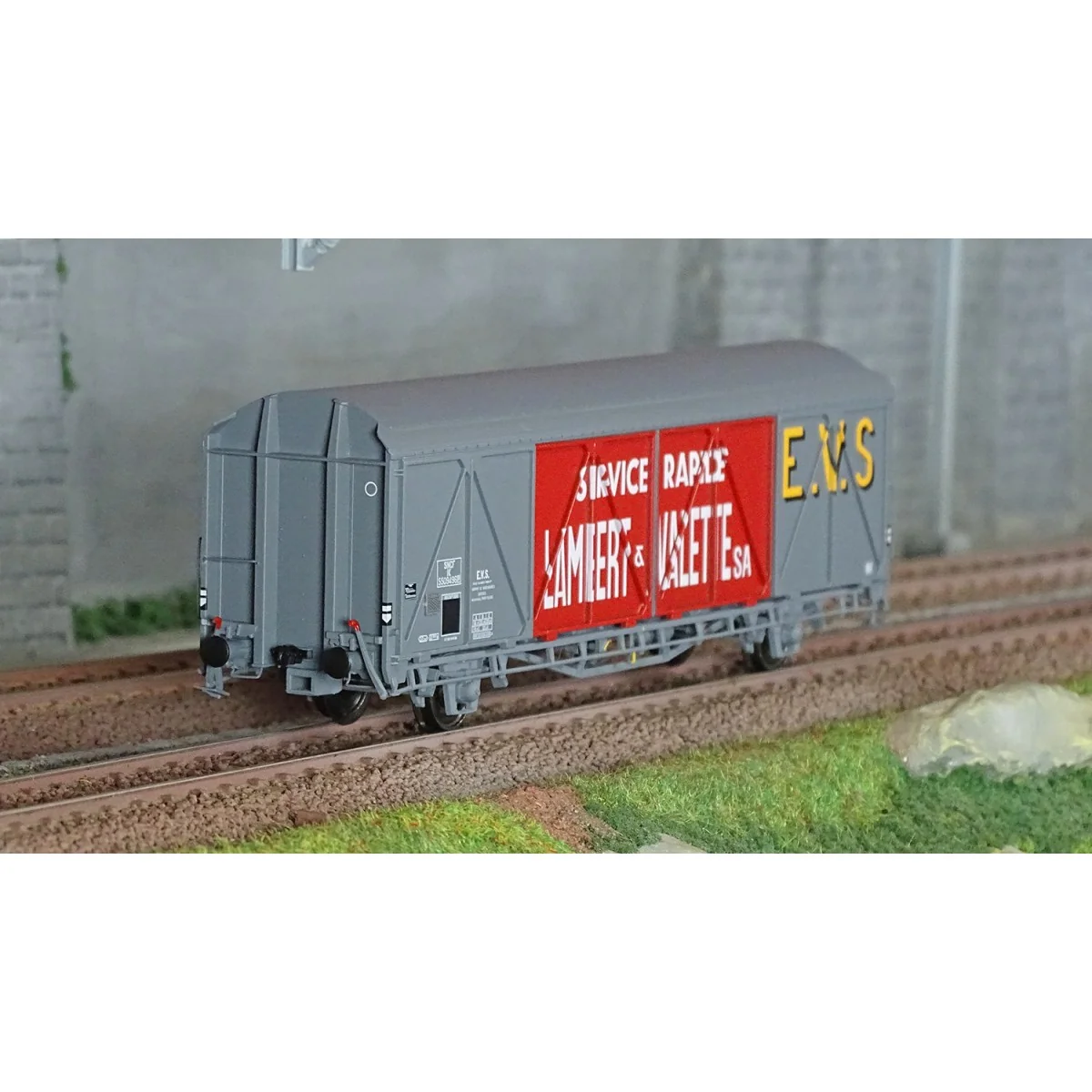 LS Models 30688 EVS Wagon, IK, SNCF, grey/red, reinforced walls, hi...