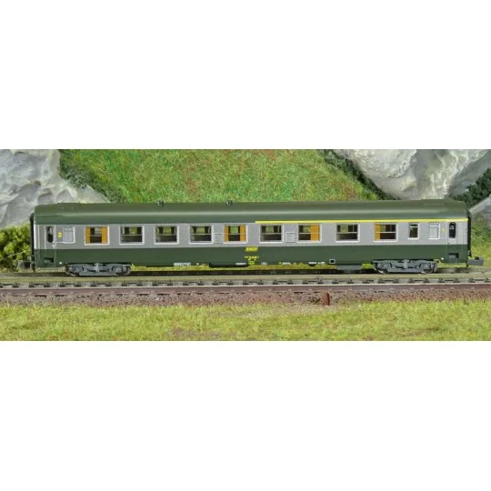 NW-259-REE Modeles NW259 UIC passenger car, SNCF, A4B5 Green/Aluminum, yellow framed logo, ep.IV, N- 1/160