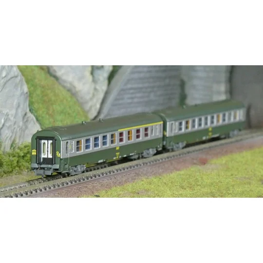 NW-260-REE Modeles NW260 Set de 2 voitures voyageurs UIC, SNCF, A4B5 et B10 Verte/Alu, logo jaune encadré, ep.IV, N- 1/160