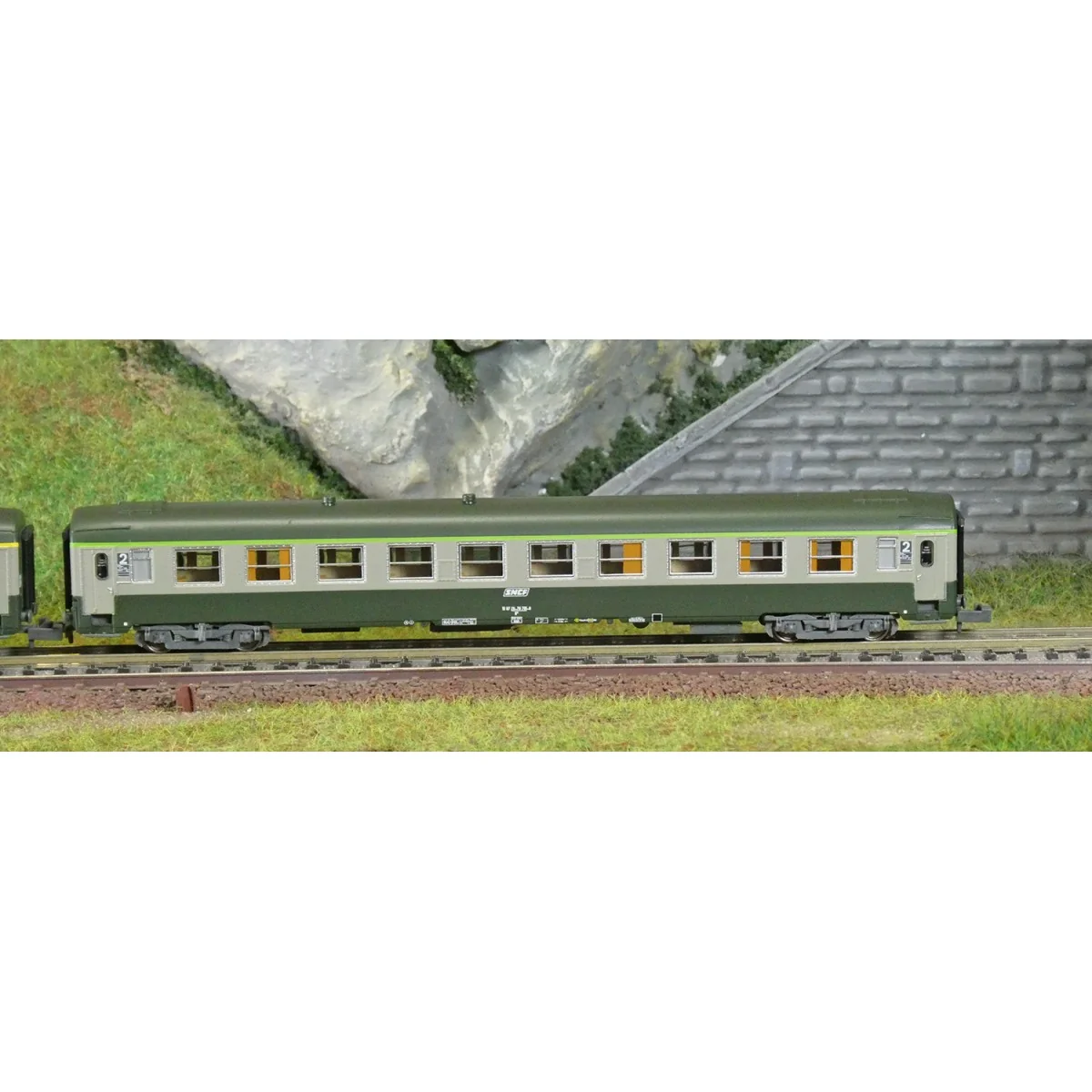 REE Modeles NW263 Set of 2 UIC, SNCF passenger cars, A4B5 and B10 G...