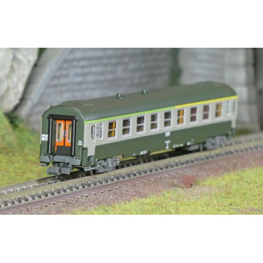 NW-264-REE Modeles NW264 UIC passenger car, SNCF, A4B5 ex-A9 Green/Concrete Grey, white framed logo, ep.V, N- 1/160