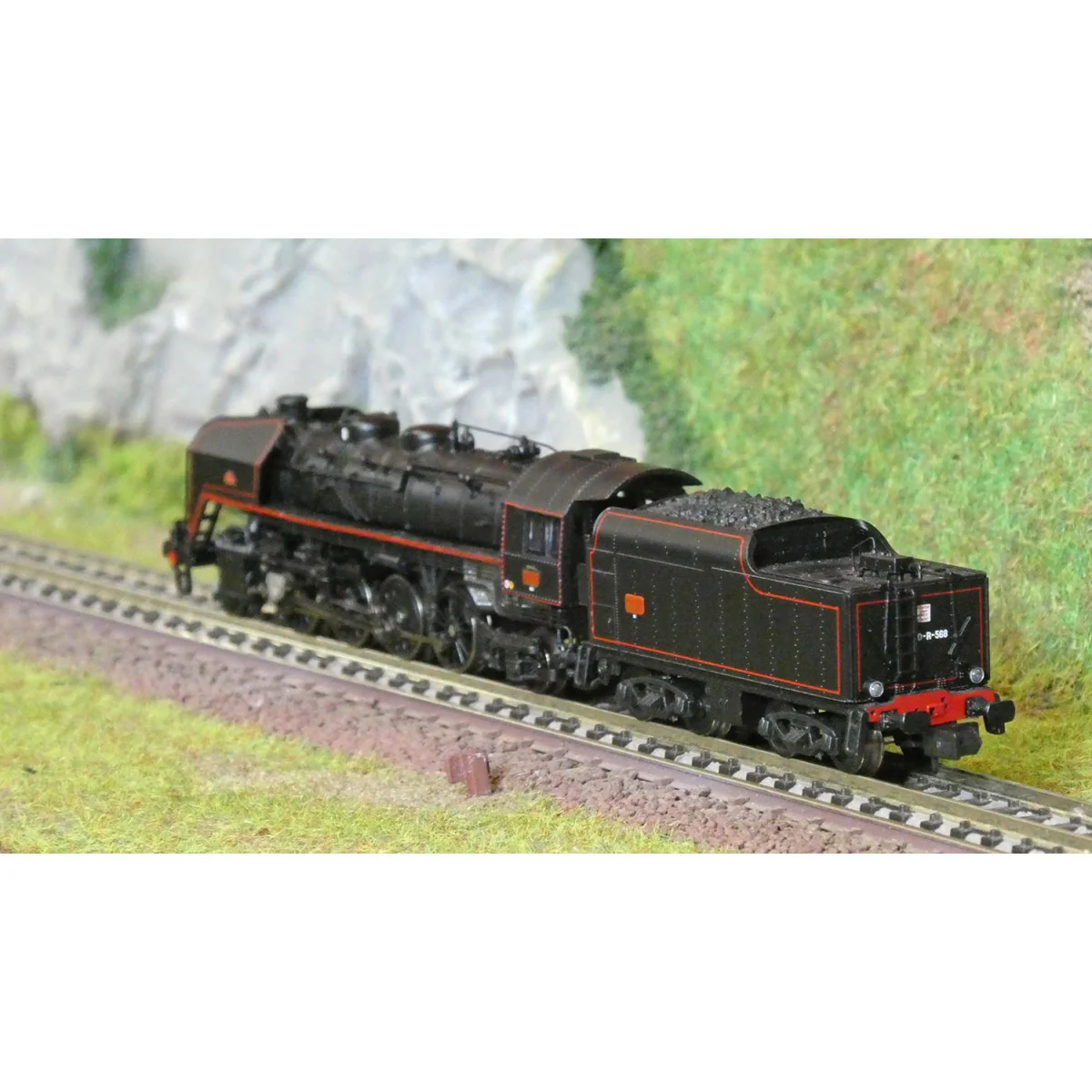 Arnold HN2546 Locomotive vapeur 141 R 568, SNCF, roues rayons et Boxpok, livrée noire/rouge Arnold HN2546 - 3