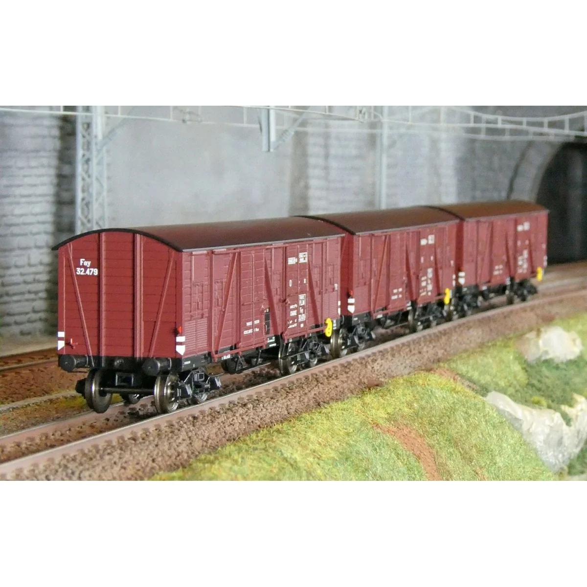 Ree Models WB907 Set of 3 Covered Public Works Wagons for Fruits an... Ree Models WB907 Set of 3 Covered Public Works Wagons for Fruits an...