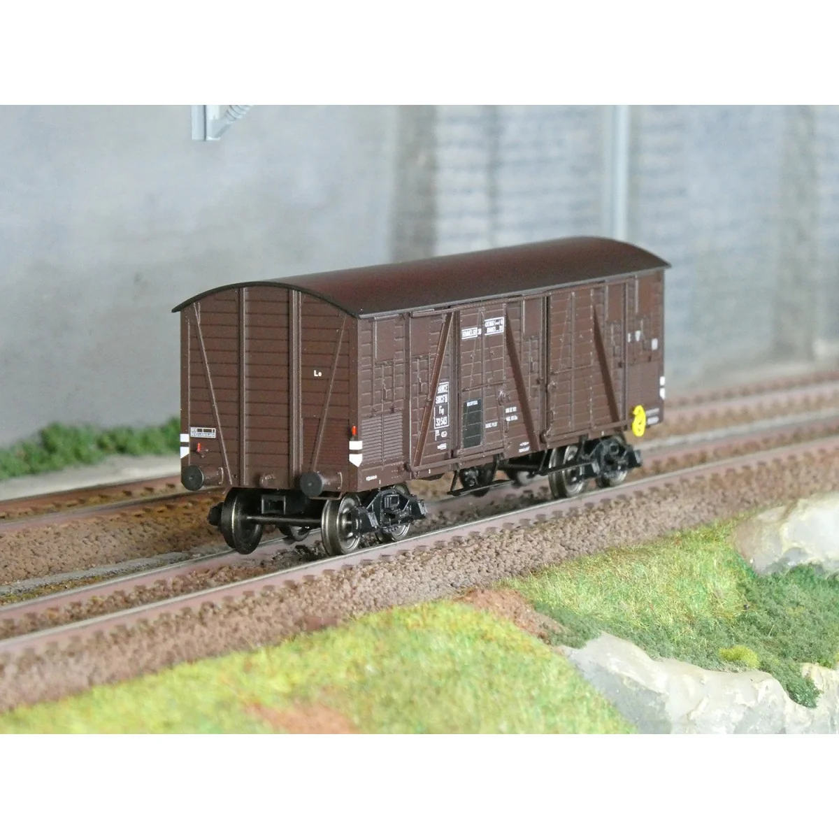 Ree Models WB908 Covered Wagon for Fruits and Vegetables, 4 Doors, ... Ree Models WB908 Covered Wagon for Fruits and Vegetables, 4 Doors, ...