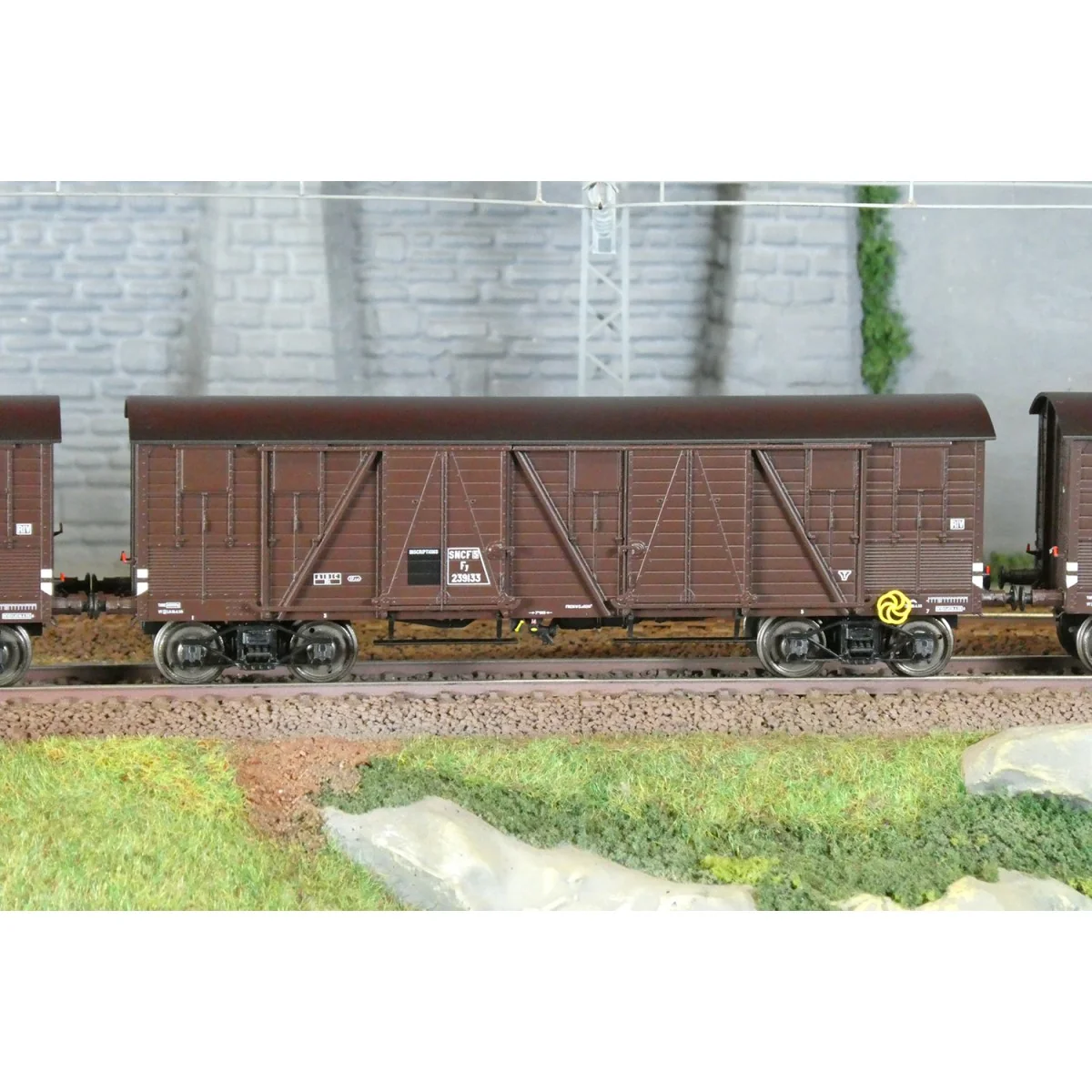 Ree Modeles WB910 Set of 3 Covered Public Works Wagons for Fruits a...