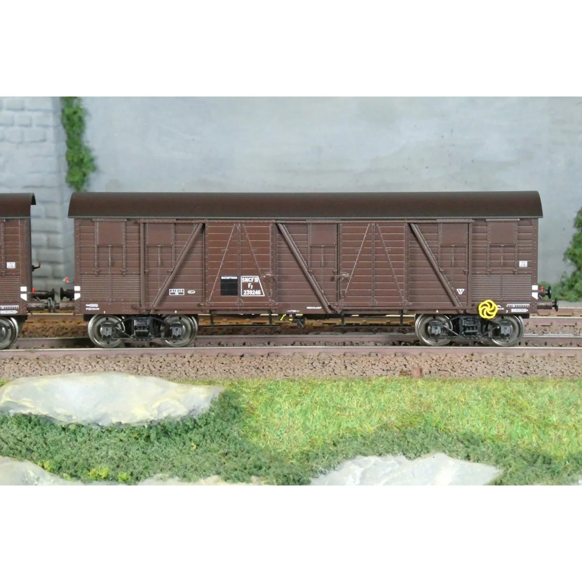 Ree Modeles WB910 Set de 3 wagons TP Couvert pour Primeurs, 4 portes, SNCF, ep.IIIa Ree Modeles WB-910 - 5