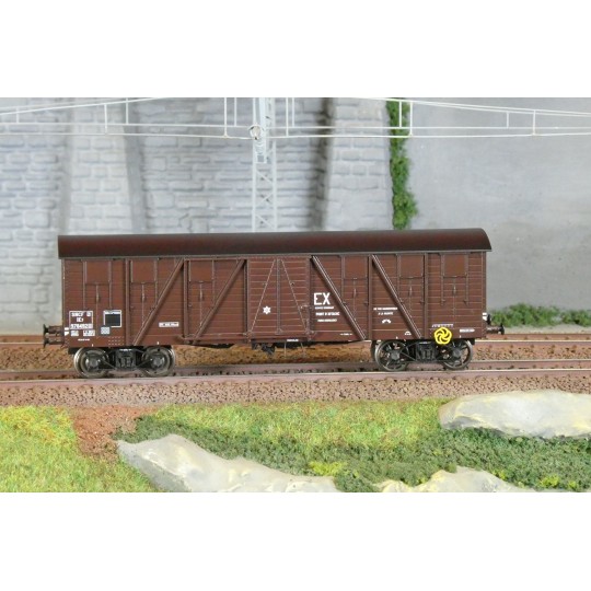 WB-913-Ree Modeles WB913 Wagon TP Couvert, 2 portes, EX Economat, SNCF, ep.III