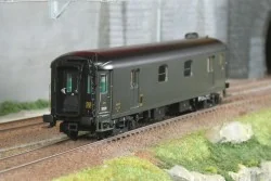 LS Models 31206 Dd4myi Van, SNCF, 140km/h, green, black chassis, gr...