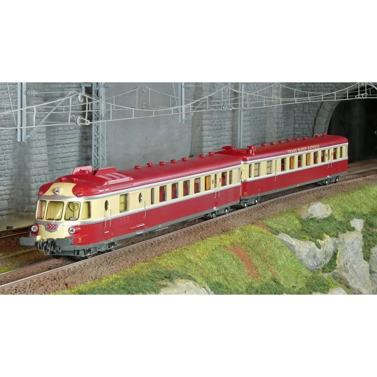Ree Modeles MB257 Autorail RGP 1 X 2774, rouge TEE, SNCF, NOISY Ree Modeles MB-257 - 1