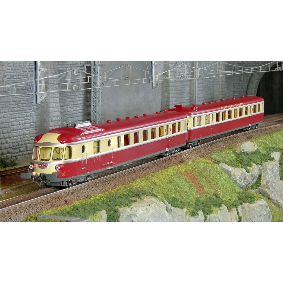 Ree Modeles MB258.S RGP 1 X 2779 Railcar, Red TEE, SNCF, LYON-VAISE...