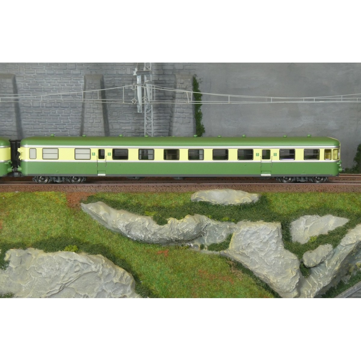 Ree Modeles MB260 Autorail RGP 1 X 2737, vert, sans cuisine, SNCF, BATIGNOLLES Ree Modeles MB-260 - 3