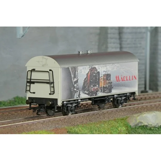 Marklin_45906-Marklin 45906 Refrigerated wagon from the 1934 Märklin catalogue