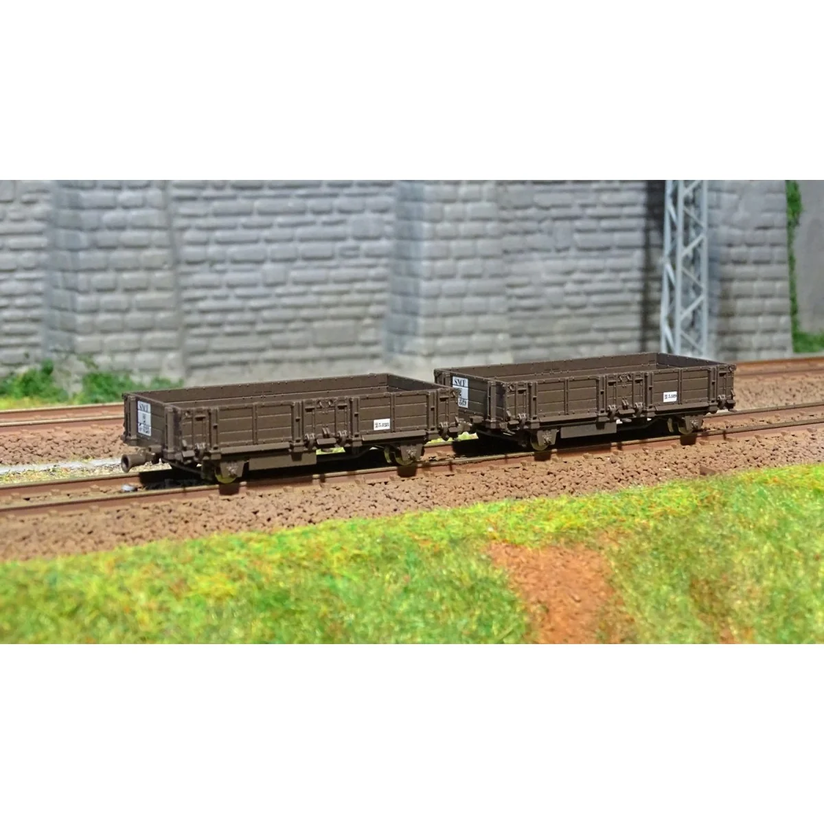 Ree models WB 487 Set of 2 railcar wagons, dump wagon, ep. III