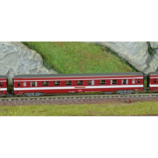NW-155-REE Modeles NW155 Set of 3 UIC A9 coaches, LE CAPITOLE, with plate, N - 1/160