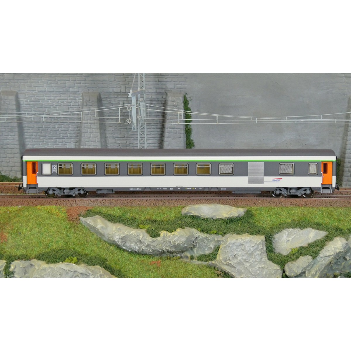 Piko 97142 Voiture voyageurs Corail, 2ème classe / fourgon, logo casquette, SNCF Piko Piko_97142 - 2