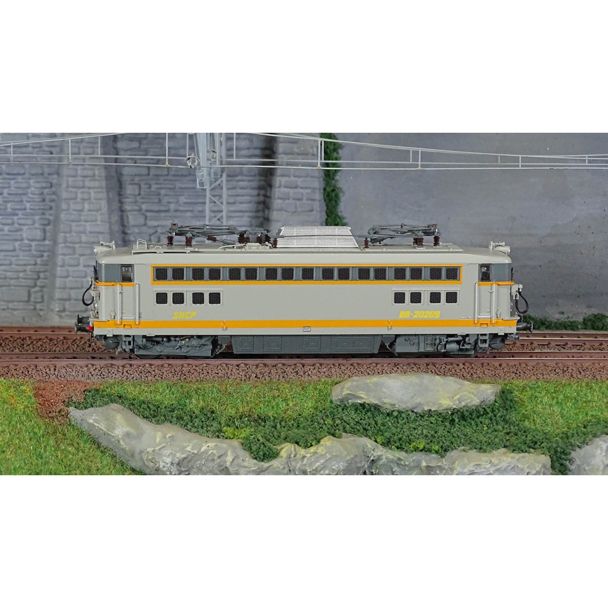 R37 HO41083B BB 20204 electric locomotive, SNCF, concrete grey, Str...