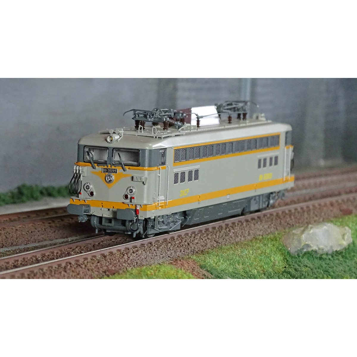 R37 HO41083B Locomotive électrique BB 20204, SNCF, gris béton, Strasbourg Rail 37 - R37 R37_HO41083B - 2