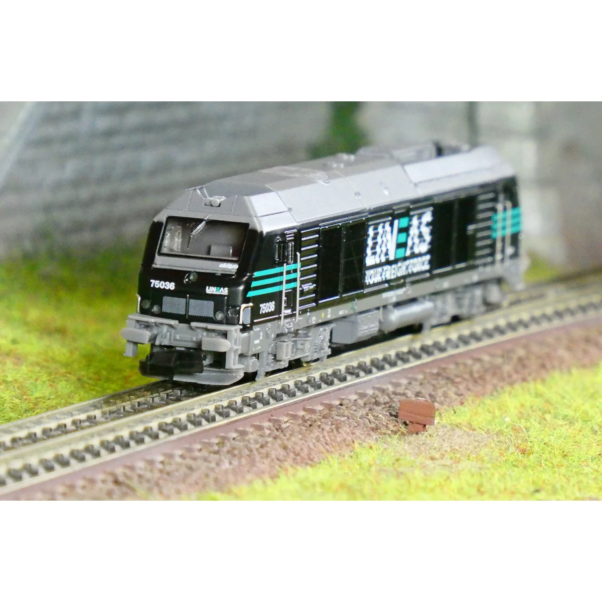 REE Modeles NW294 Locomotive Diesel BB 75036, LINEAS, noire, N - 1/160 Ree Modeles NW-294 - 1