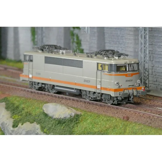 MB-179.S-Ree Modeles MB179.S BB 9269 electric locomotive, SNCF, concrete, Dijon-Perrigny line, sound, motorized pantographs