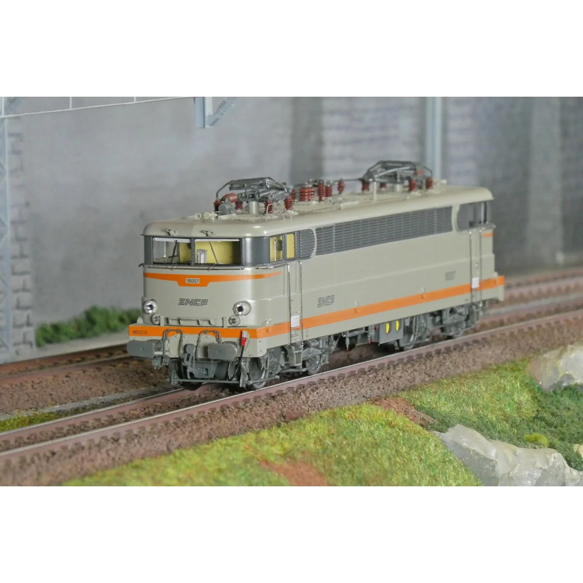 Ree Modeles MB181 Locomotive électrique BB 16007, SNCF, Béton, logo nouille, La Chapelle Ree Modeles MB-181 - 1