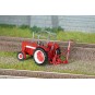 CB-182-REE Modeles CB182 INTERNATIONAL HI 624 Tractor with roll bar + Cutting Blade