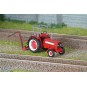 CB-182-REE Modeles CB182 Tracteur INTERNATIONAL HI 624 avec arceau + Lame de Coupe