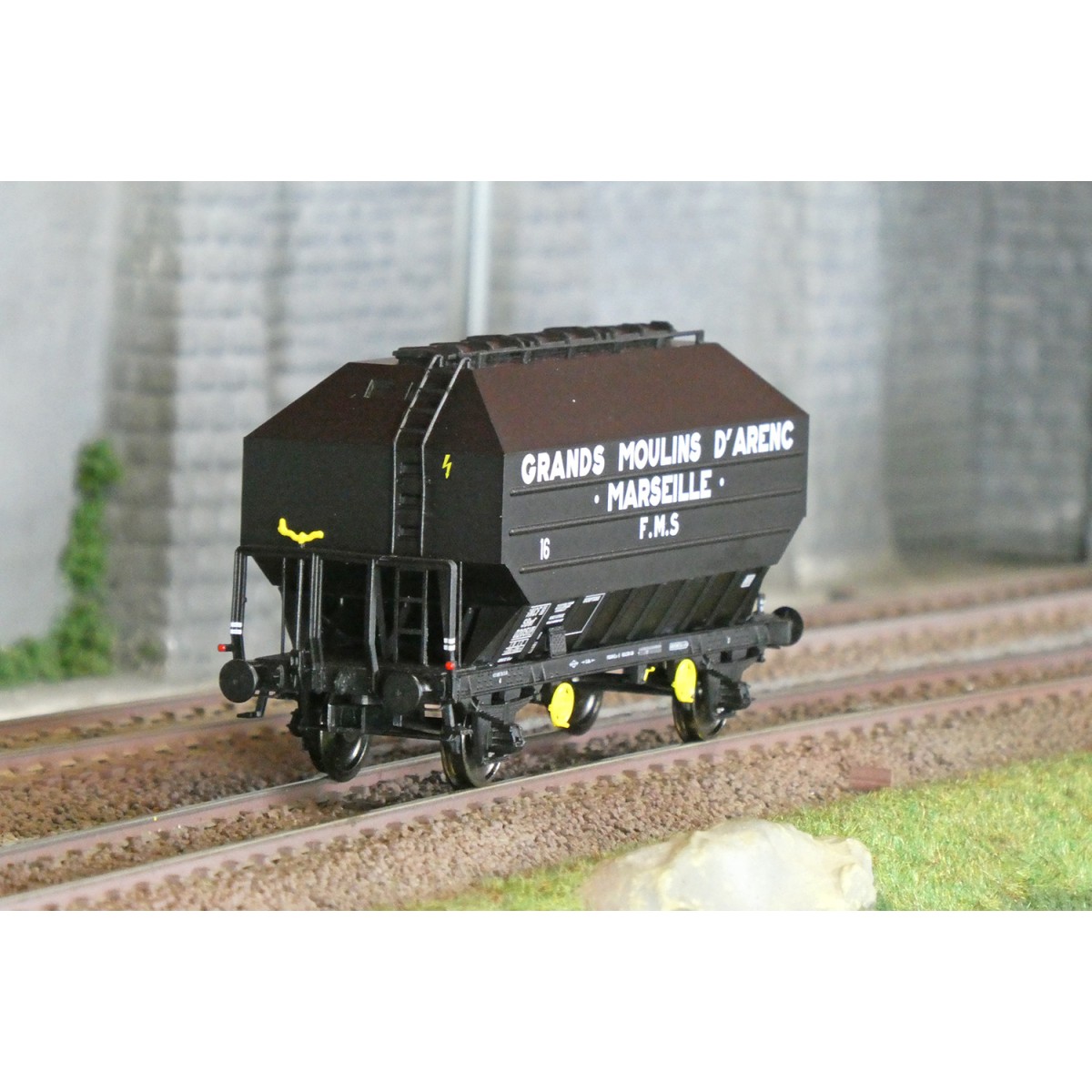 Ree Modeles WB894 Grain Wagon FRANGECO, SNCF, Grands Moulins D'Aren...