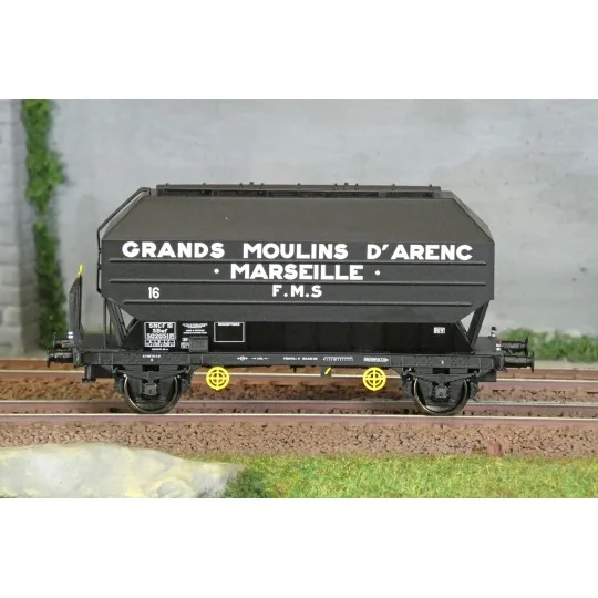 WB-894-Ree Modeles WB894 Grain Wagon FRANGECO, SNCF, Grands Moulins D'Arenc, ep. III