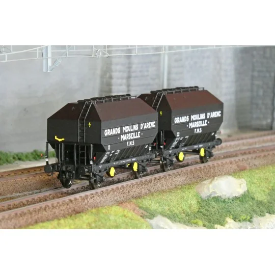 Ree Modeles WB900 Set of 2 FRANGECO grain wagons, SNCF, Grands Moul... WB-900-Ree Modeles WB900 Set of 2 FRANGECO grain wagons, SNCF, Grands Moulins D'Arenc, ep. III