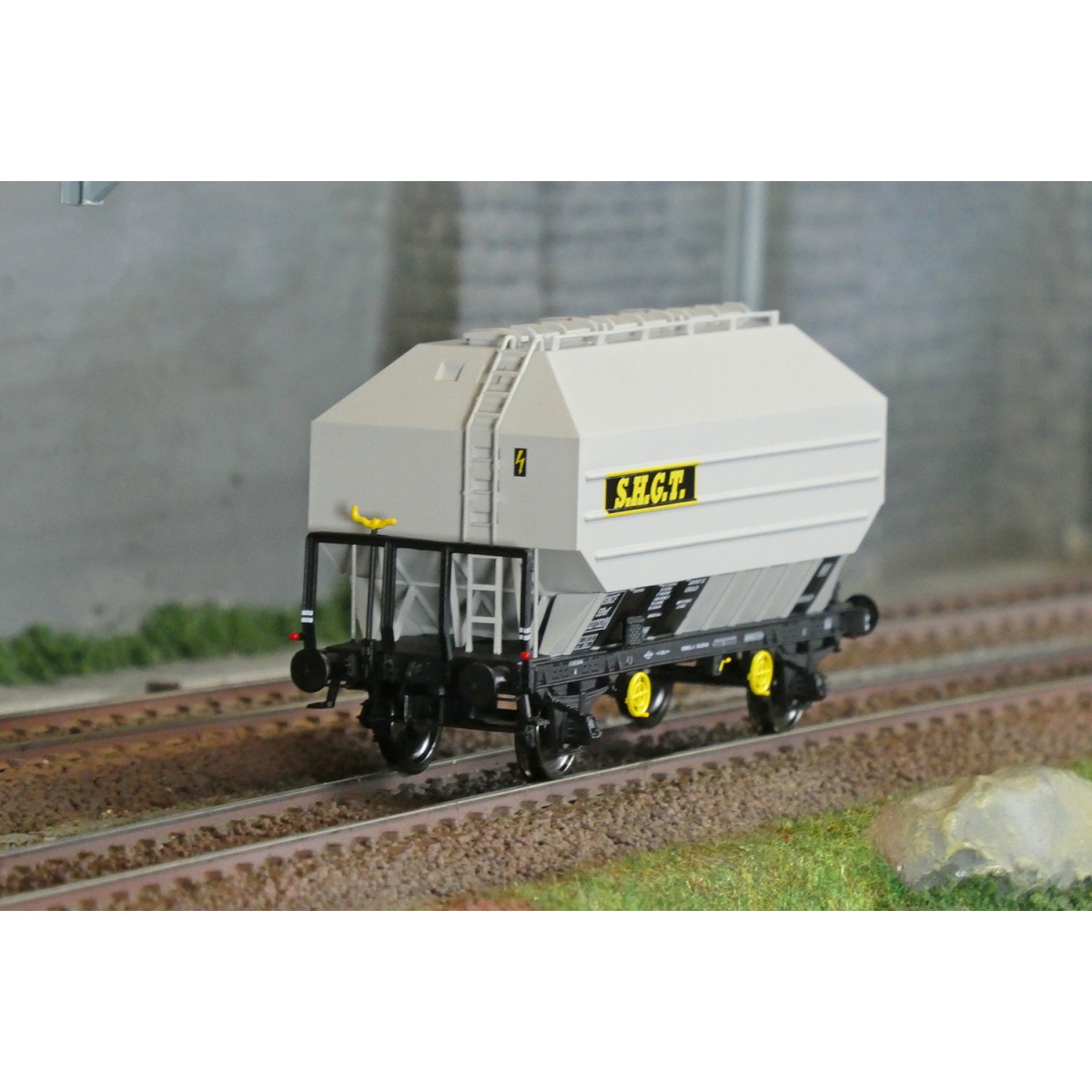 Ree Modeles WB901 Wagon céréalier FRANGECO, SNCF, S.H.G.T, ep. III Ree Modeles WB-901 - 1