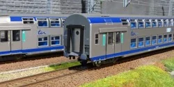 ViTrains 1104: Set of 3 VO2N SNCF passenger cars, TER-liveried, regional...
