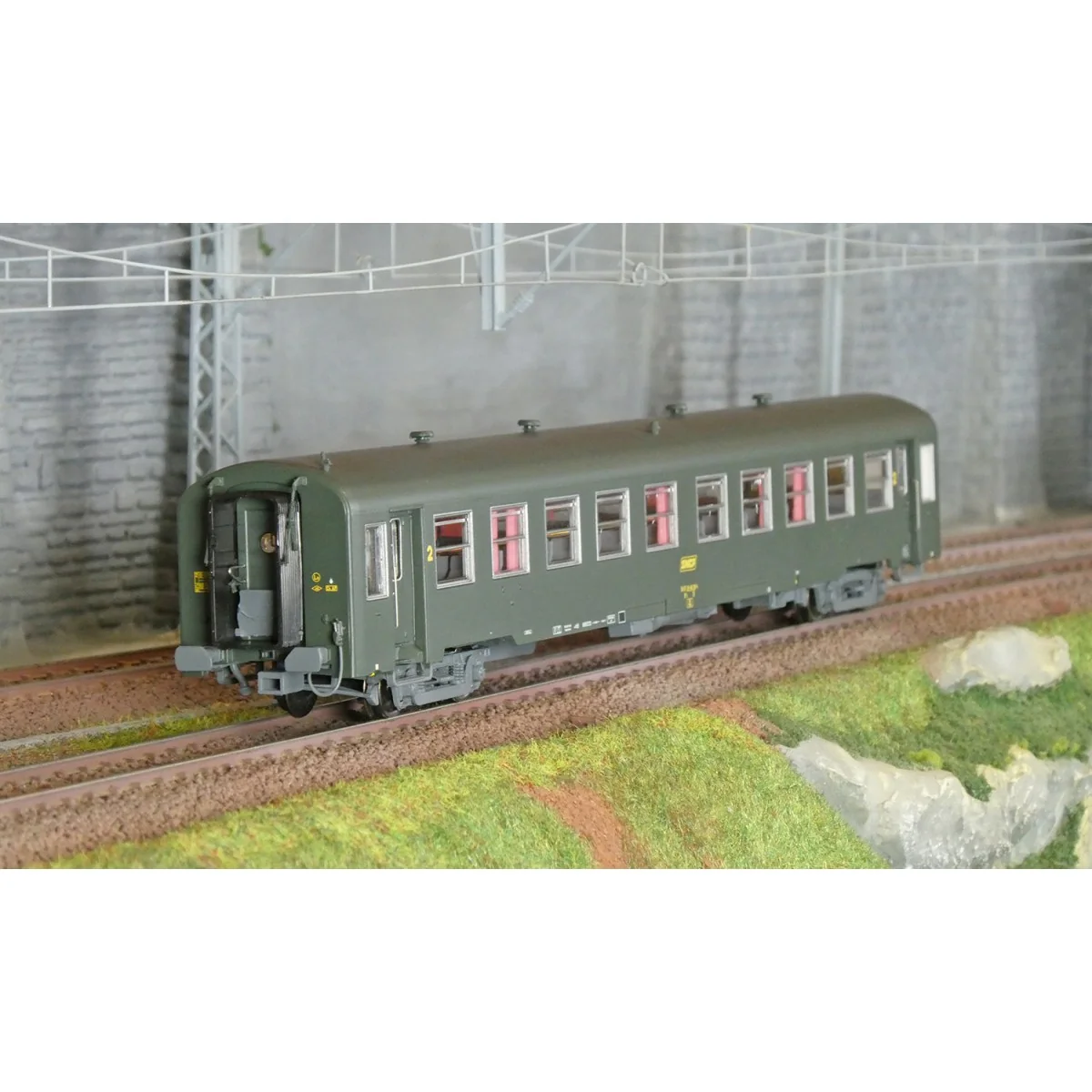 Models Word 40016 Short USI coach, SNCF, B10t U60, green, UIC marki...