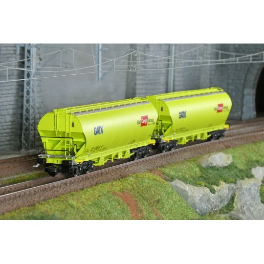 HR6674-Rivarossi HR6674 Set of 2 bogie hopper wagons, green, GATX, RAIL CARGO GROUP