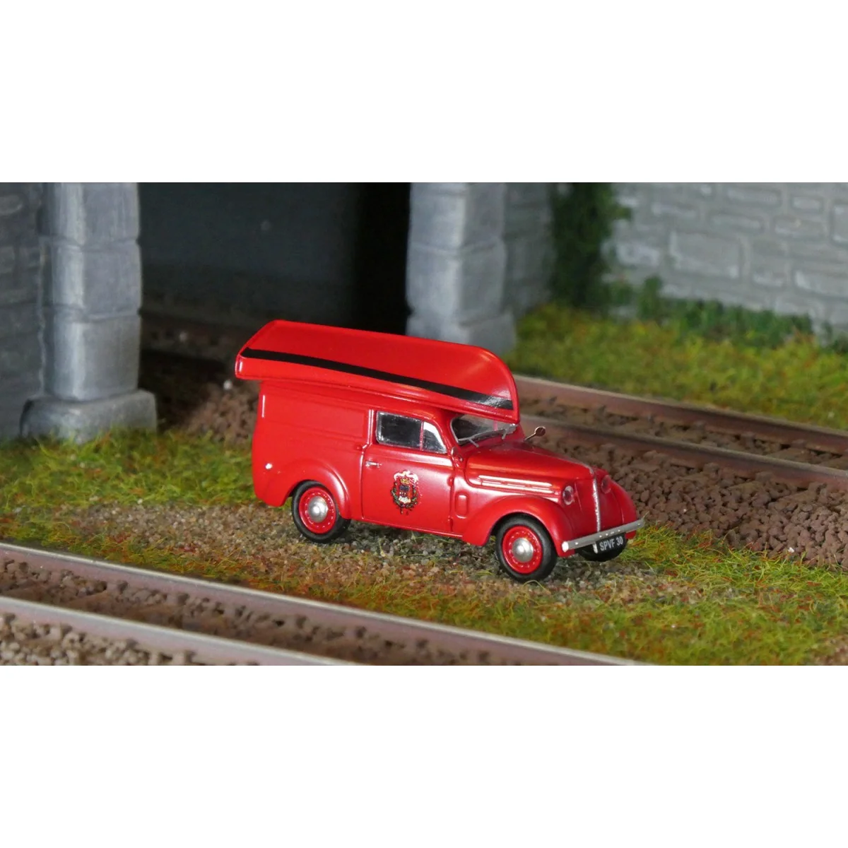 Ree Models CB203 Renault Juvaquatre Panel Van "FIRE DEPARTMENT" + B...