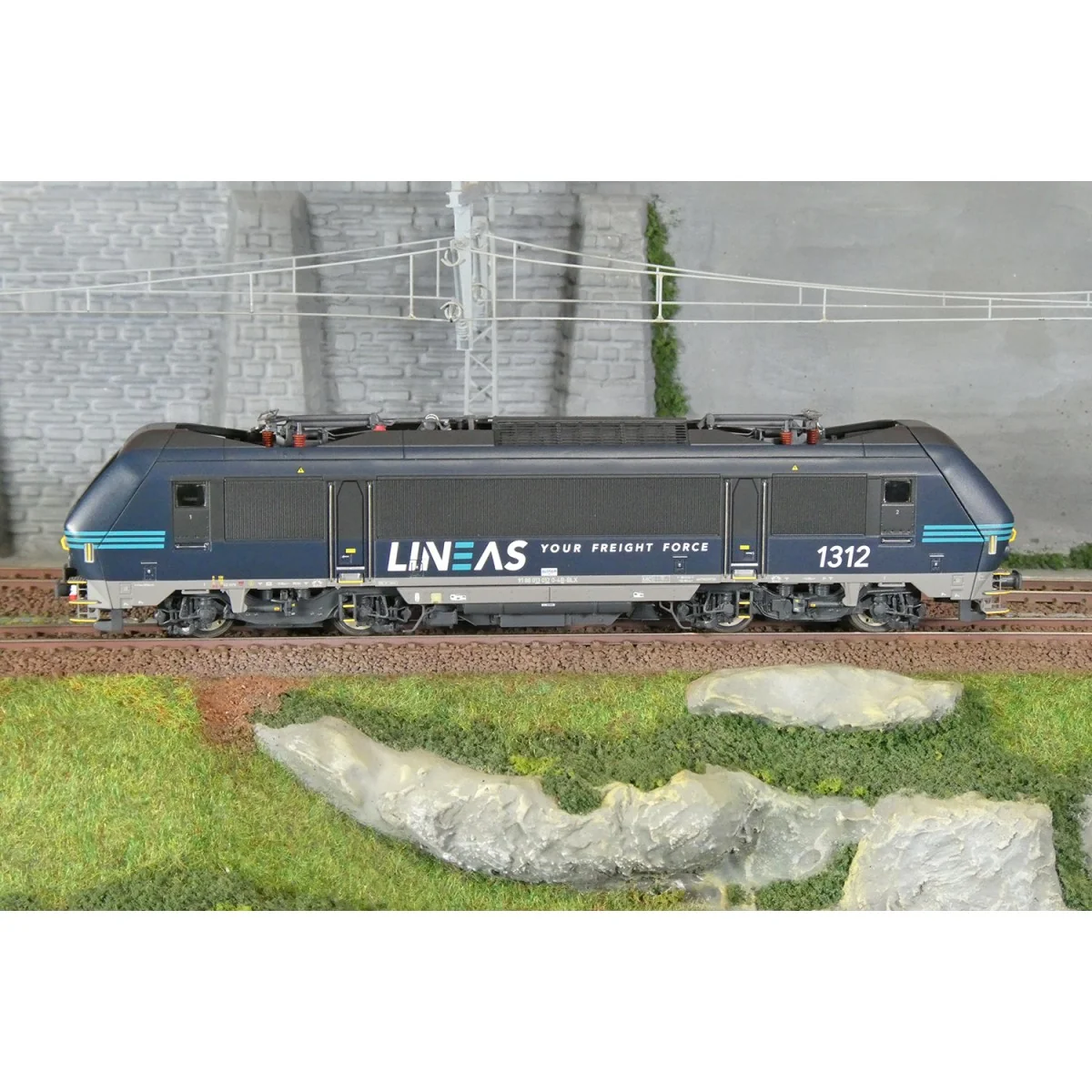LS Models 13001DC Class 13 Electric Locomotive, 1337, Black Livery,...