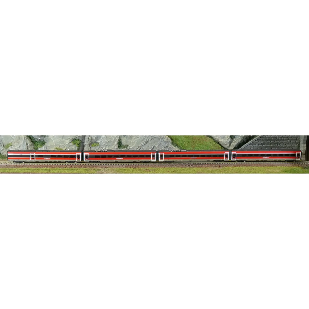 Arnold HN3514 Set de 4 complémentaires pour TGV Frecciarossa 1000, FS, N 1/160 Arnold HN3514 - 2 Arnold HN3514 Set de 4 complémentaires pour TGV Frecciarossa 1000, FS, N 1/160 Arnold HN3514 - 2