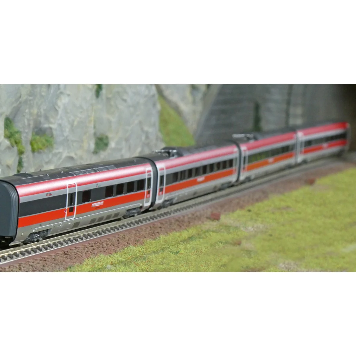 Arnold HN3514 Set de 4 complémentaires pour TGV Frecciarossa 1000, FS, N 1/160 Arnold HN3514 - 1