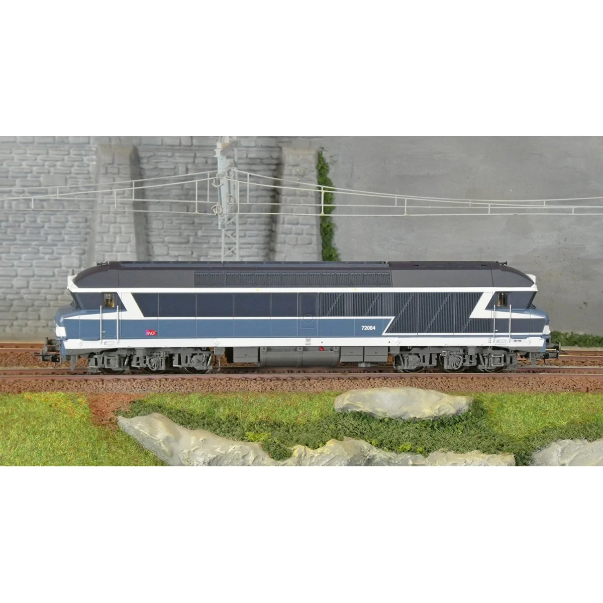 Jouef HJ2622 Locomotive diesel CC 72084, SNCF, livrée bleue, logo Carmillon Jouef HJ2622 - 2