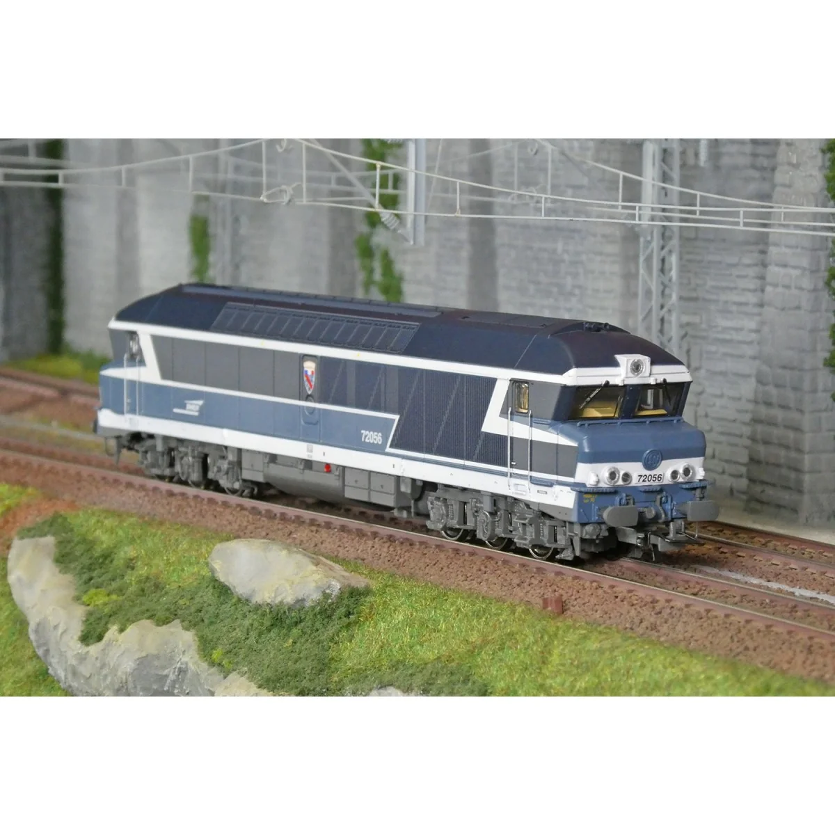 Jouef HJ2621 CC 72056 diesel locomotive, La Bourboule, SNCF, blue l...