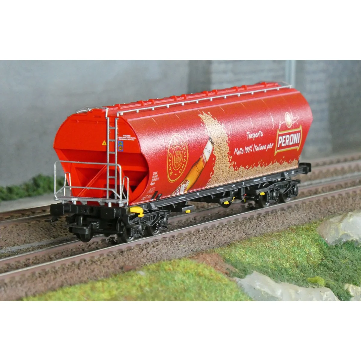 Rivarossi HR6679 Wagon trémie à bogies, rouge, Trasporto Malto 100% Italiano per PERONI Rivarossi HR6679 - 1