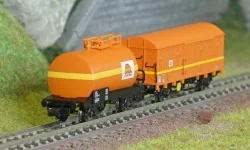 Arnold HN6679 Set de 2 wagon citerne et couvert à essieux, Type G4, COLAS Rail, N - 1/160 Arnold HN6679 - 1