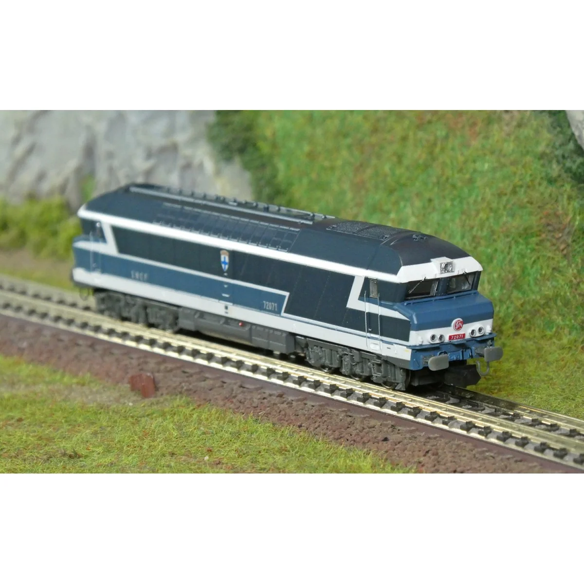 Arnold HN2651S CC 72071 diesel locomotive, original blue livery, Ma...